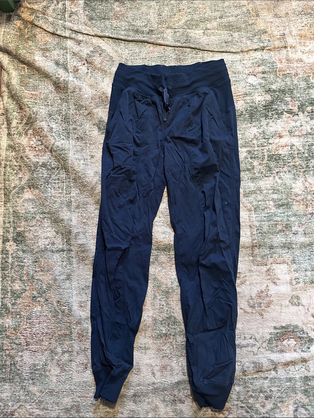 Lululemon size 4 jogger pants women navy